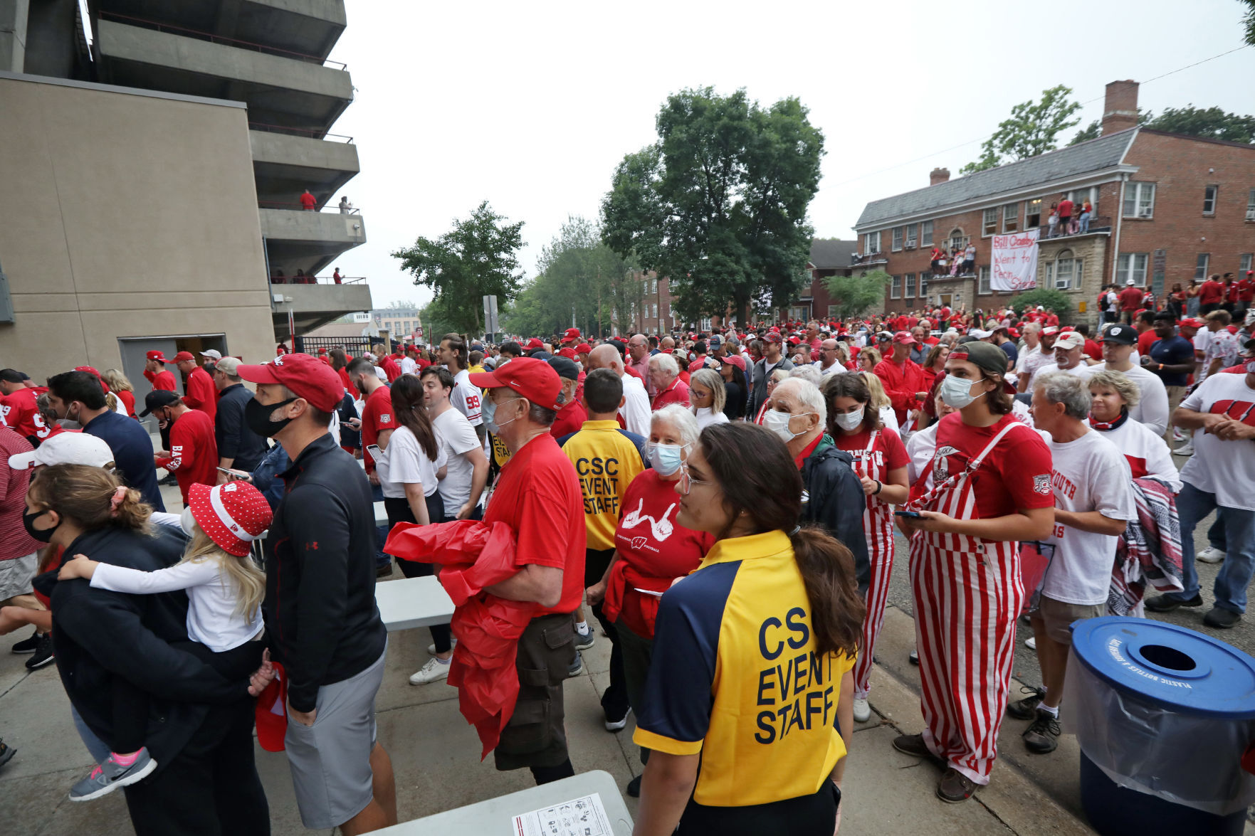 20210904_10_BadgerFans_0900_AJA-09042021131202
